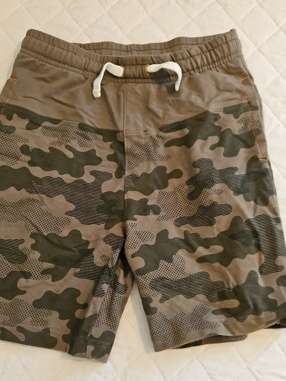 Tommy Bahama Boys L 10/12 Camo Drawstring Shorts - Olive Green